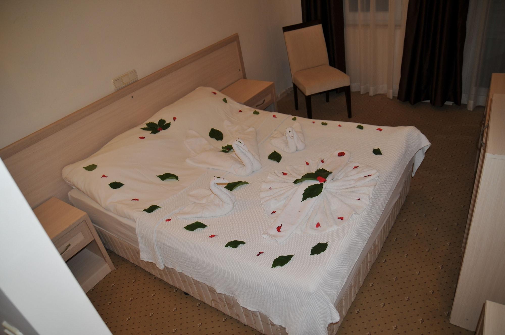 Mikado Hotel Mahmutlar Buitenkant foto