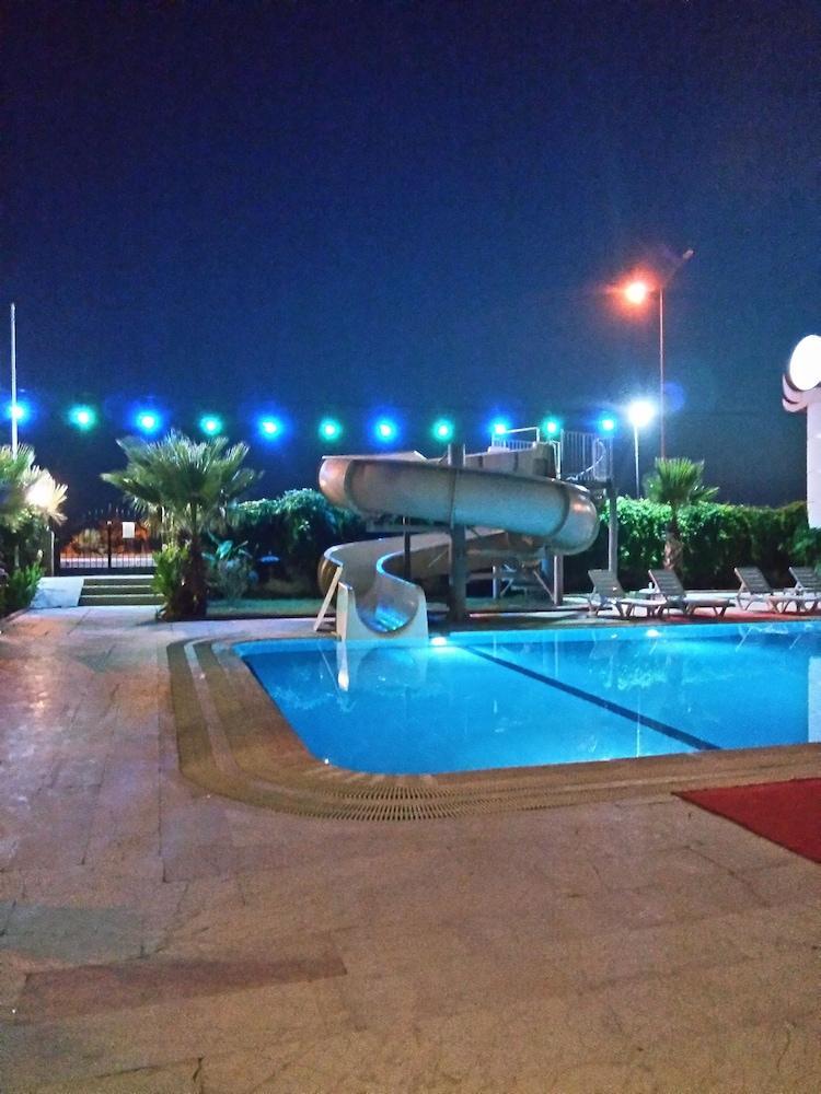 Mikado Hotel Mahmutlar Buitenkant foto