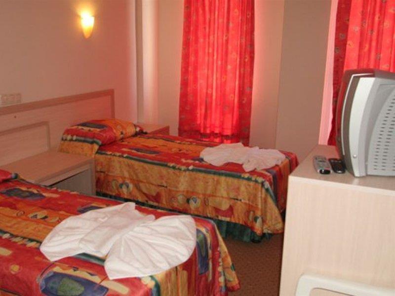 Mikado Hotel Mahmutlar Buitenkant foto